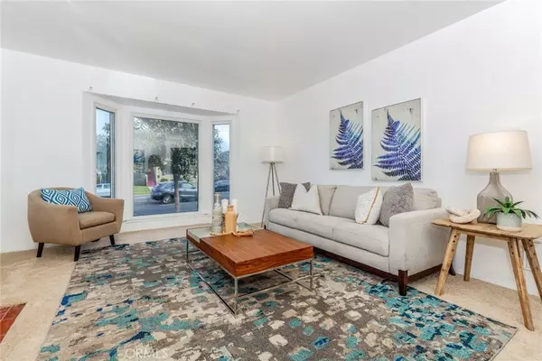 Inglewood, CA 90303,10217 S Van Ness AVE