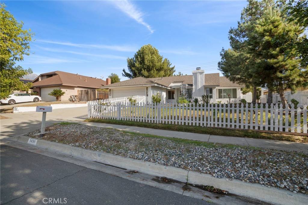 Upland, CA 91786,1414 N 6th AVE