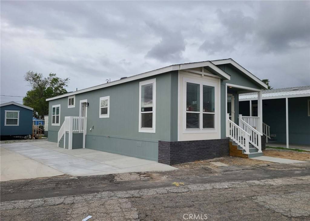 Jurupa Valley, CA 92509,8086 Mission BLVD #32