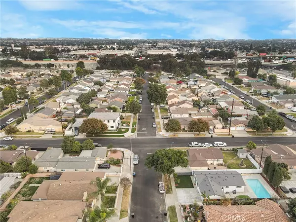 Norwalk, CA 90650,10524 Meadow RD