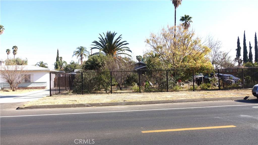 Hemet, CA 92543,642 N Santa Fe ST