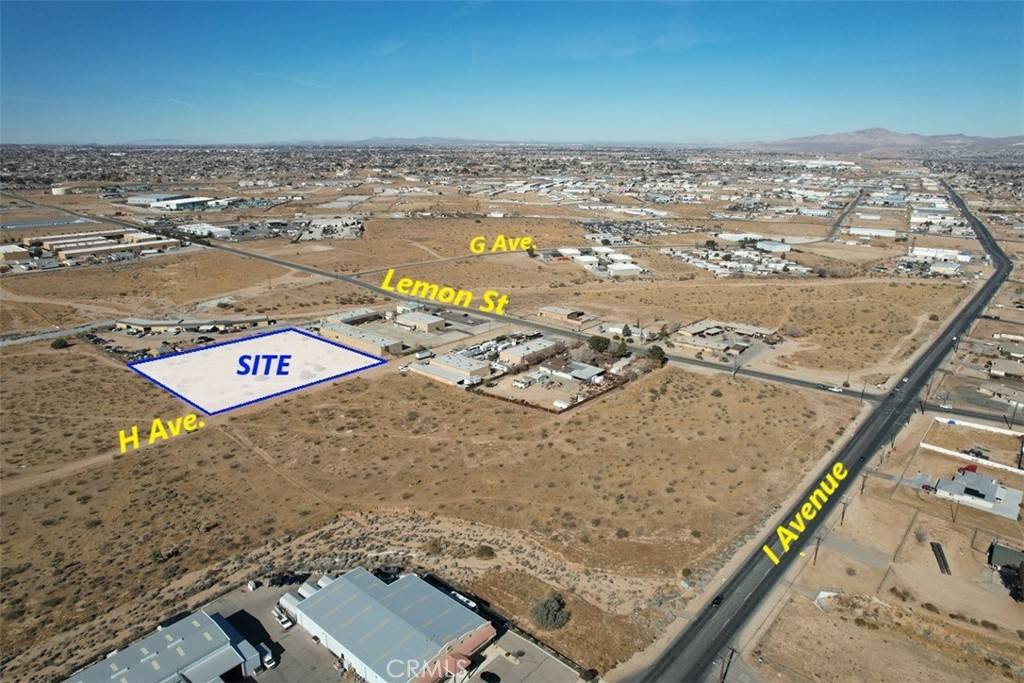 32 H AVE, Hesperia, CA 92345