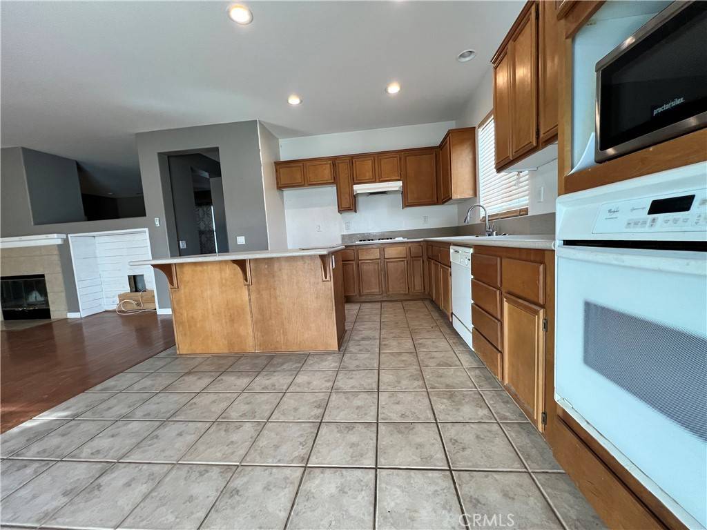 Eastvale, CA 92880,5800 Redhaven ST