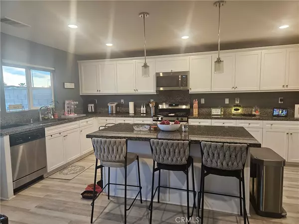 Fontana, CA 92336,14993 Larkstone ST