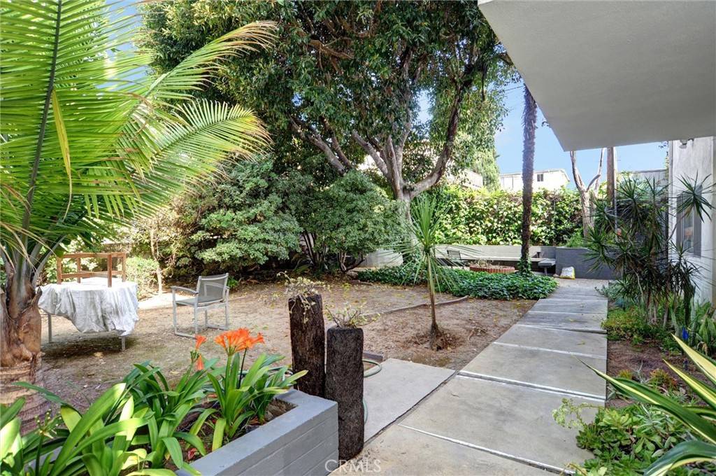 Los Angeles, CA 90027,4343 Finley AVE #35