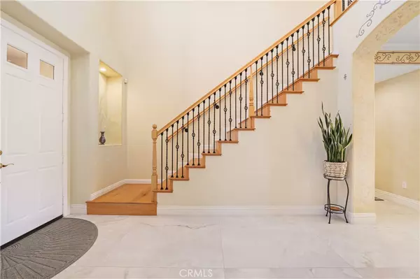 Riverside, CA 92504,16612 Edge Gate DR