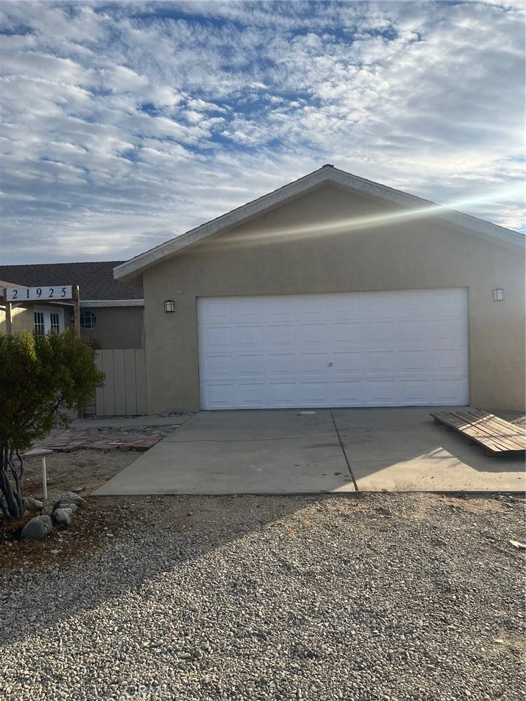 Llano, CA 93544,21925 Fort Tejon RD