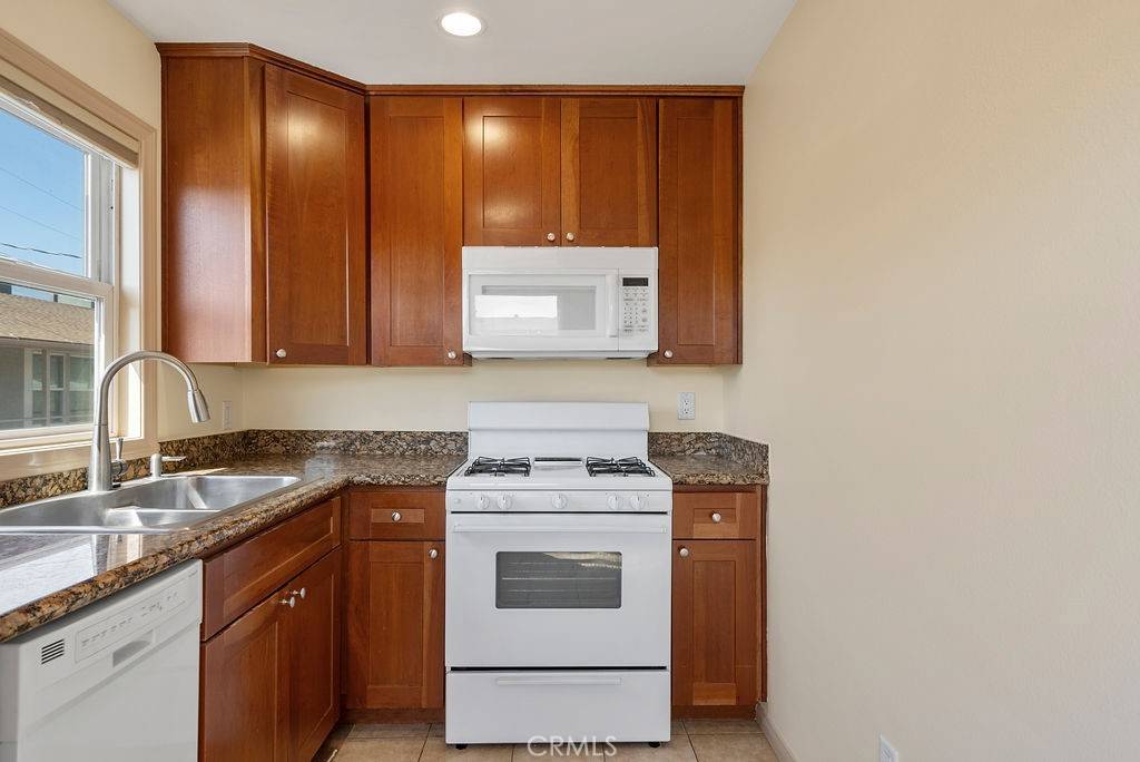 105 N 1st ST #F, Alhambra, CA 91801