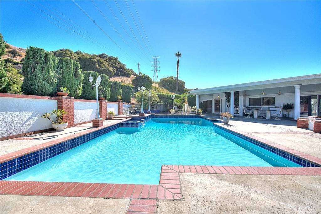 Claremont, CA 91711,700 Via Santa Catarina