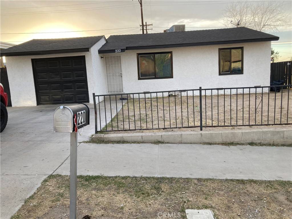 220 Lillian DR, Barstow, CA 92311