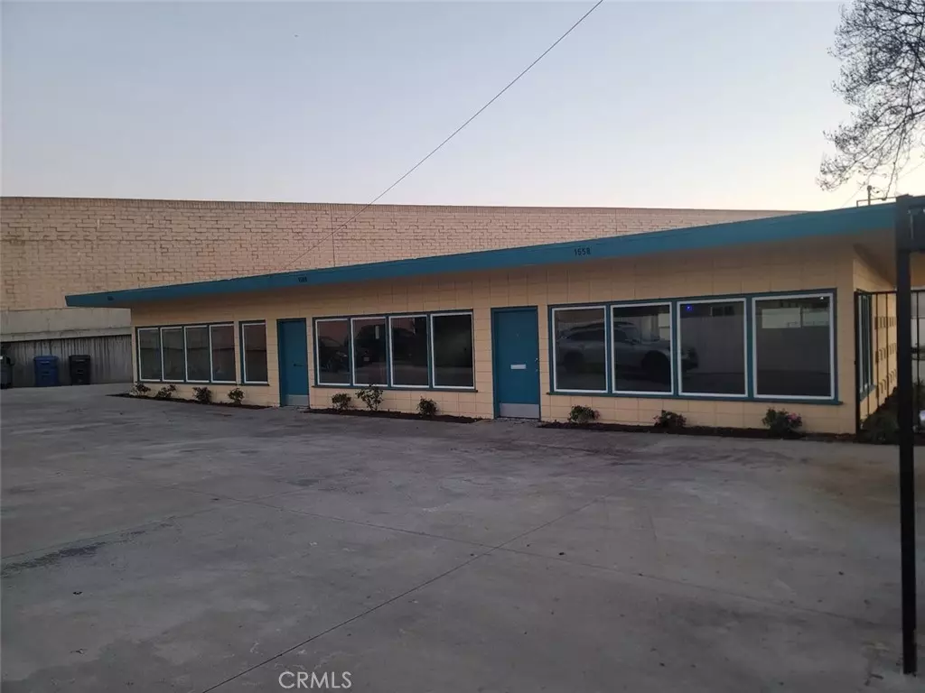 Pomona, CA 91768,1558 N Gordon ST