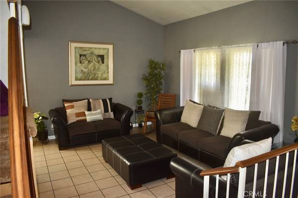1041 E Riverside DR, Ontario, CA 91761