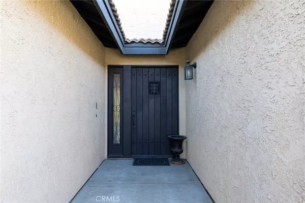 Victorville, CA 92395,13670 White Sail DR