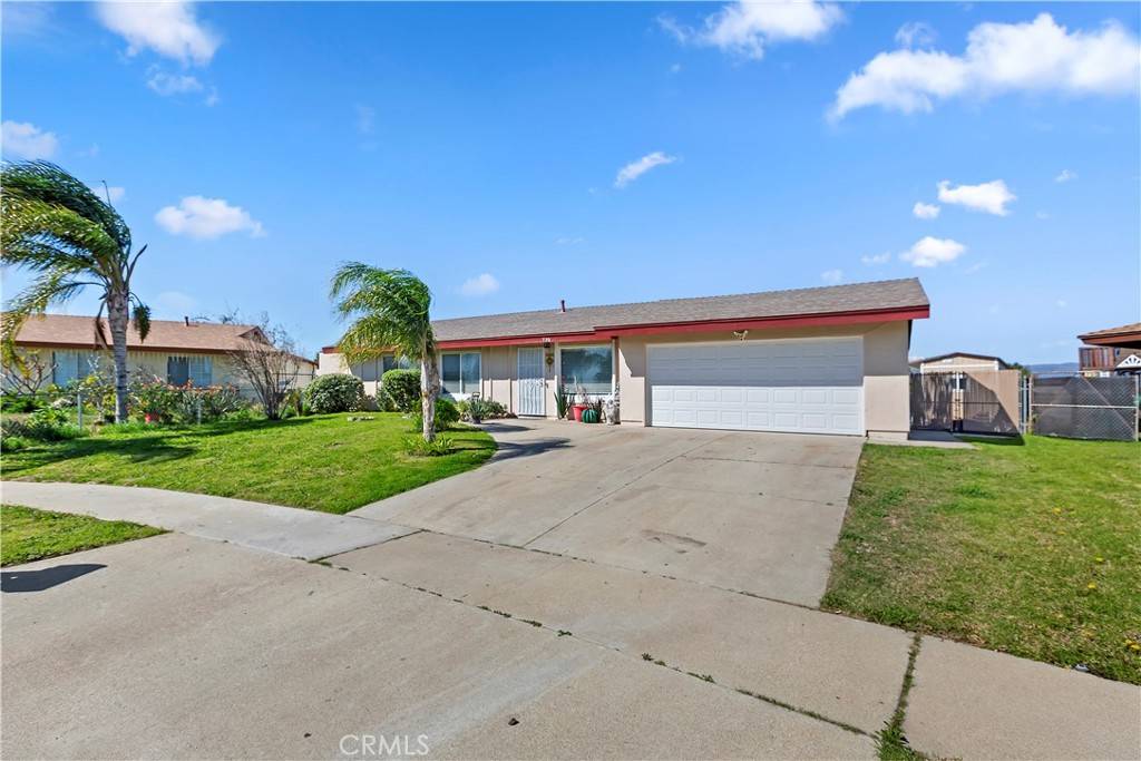Bloomington, CA 92316,720 S Sandalwood AVE