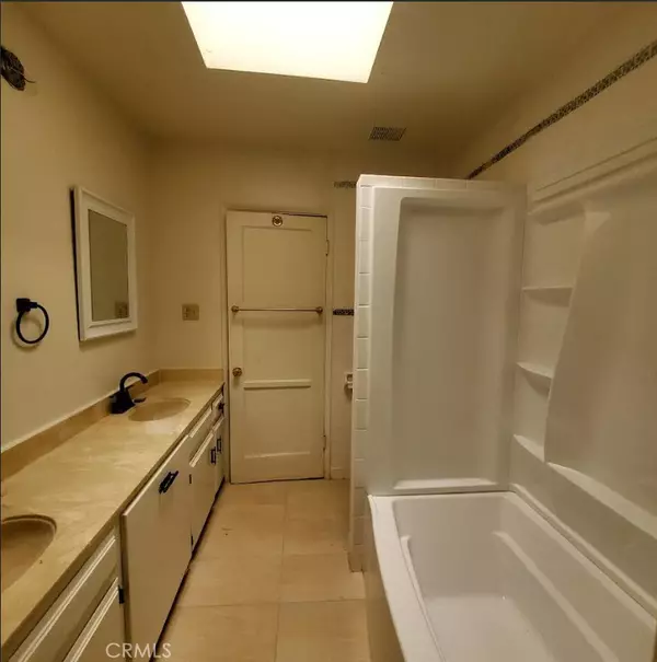 Pomona, CA 91768,255 Sherwood PL