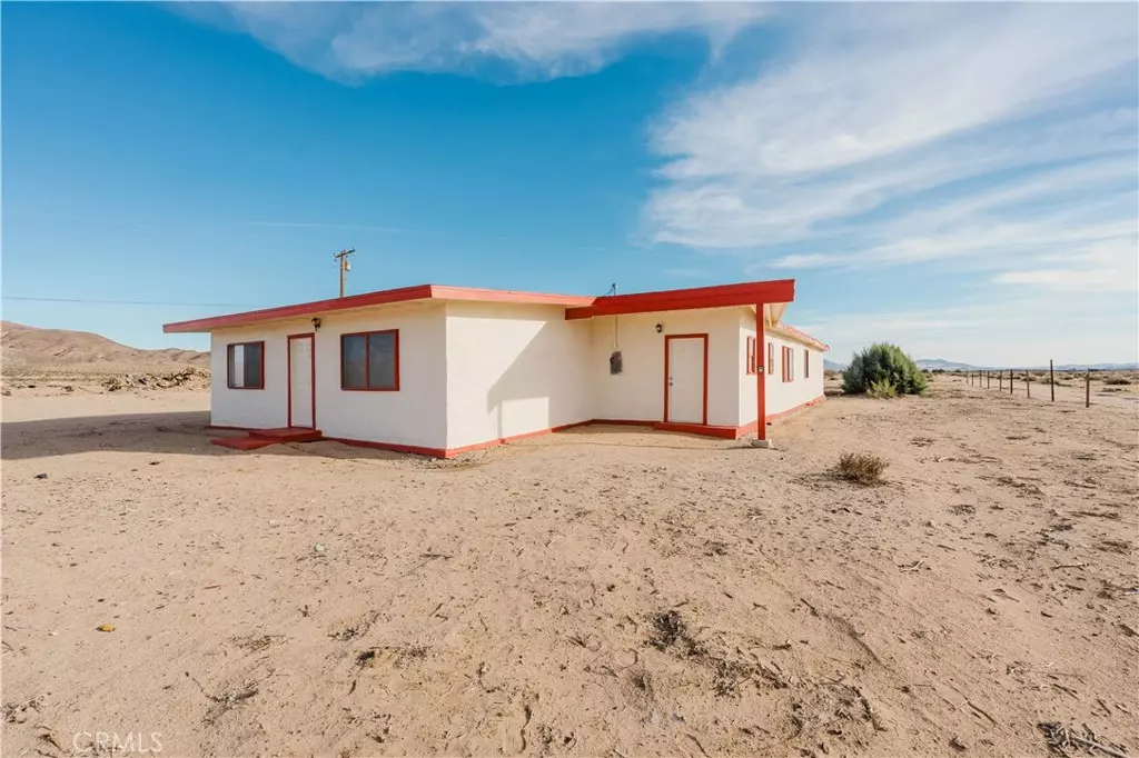 Hinkley, CA 92347,23067 Sonoma ST