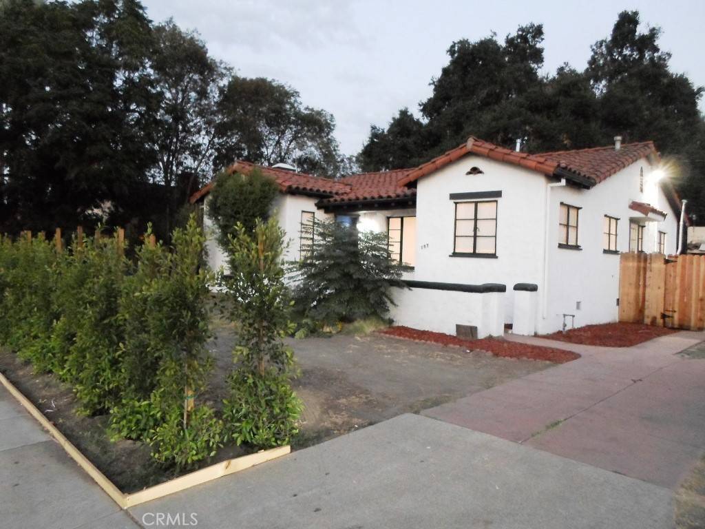 1574 N Orange Grove AVE, Pomona, CA 91767