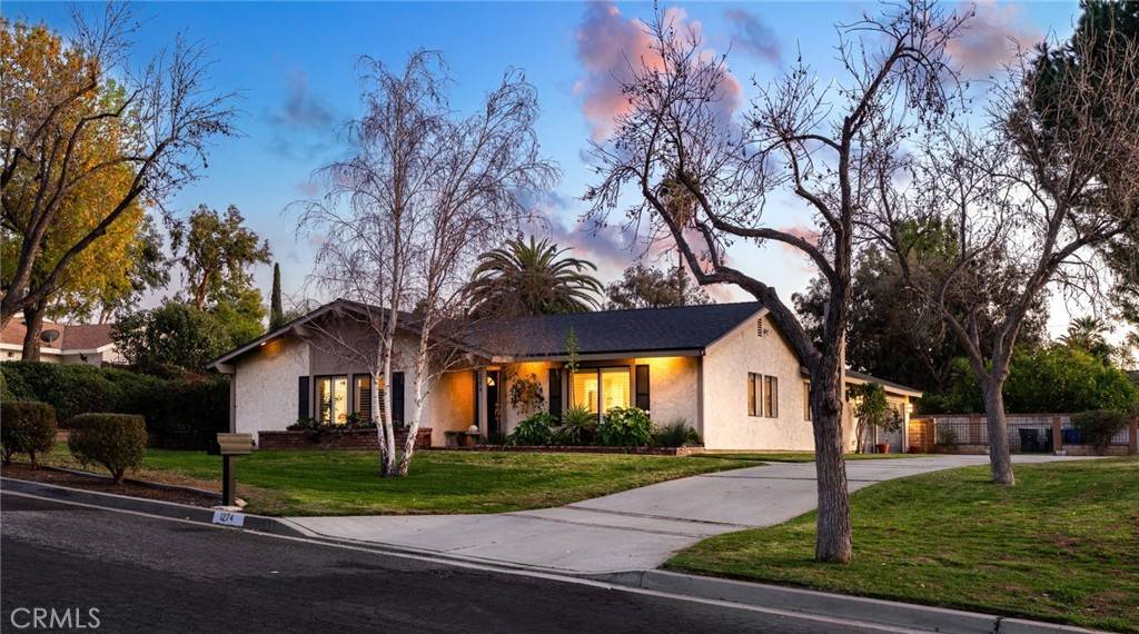 Riverside, CA 92506,1274 Muirfield RD