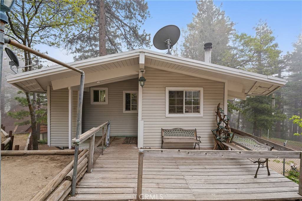 30919 Valley Oak DR, Running Springs, CA 92382