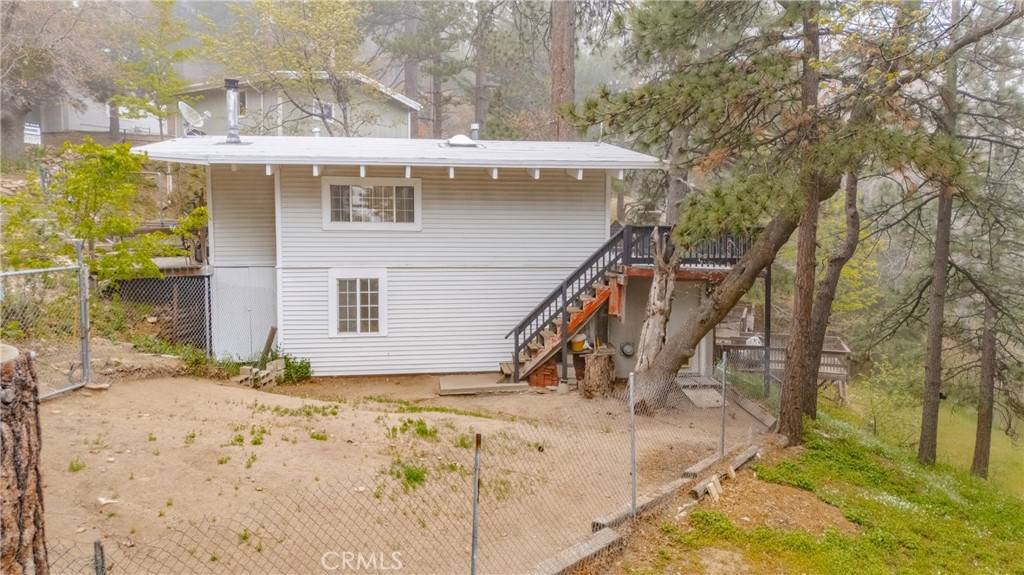 Running Springs, CA 92382,30919 Valley Oak DR