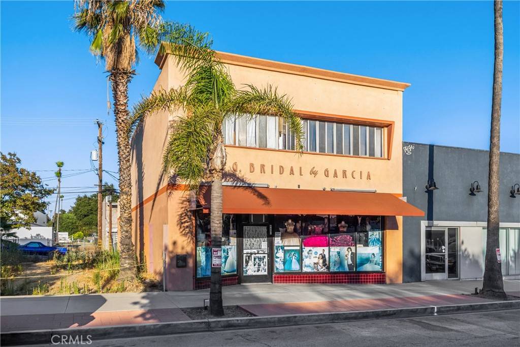 Fontana, CA 92335,8641 Sierra AVE