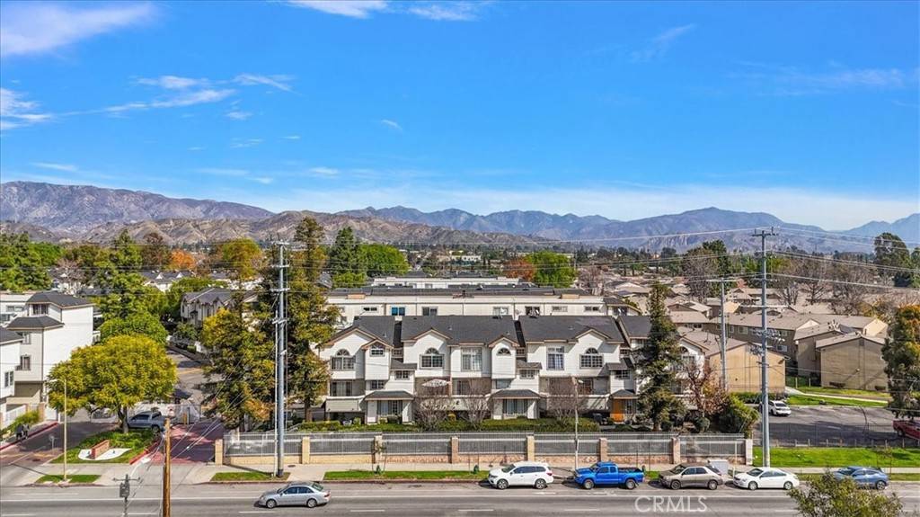 Pacoima, CA 91331,11150 Glenoaks BLVD #300