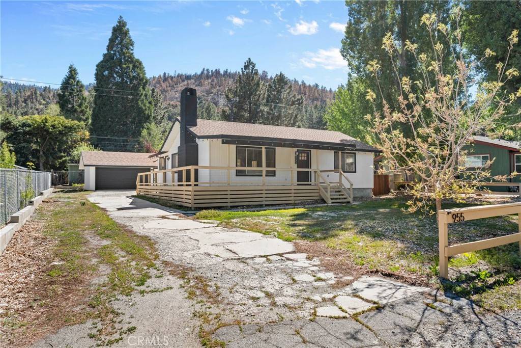 Wrightwood, CA 92397,955 Apple AVE
