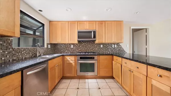 252 Blaisdell DR Claremont, CA 91711