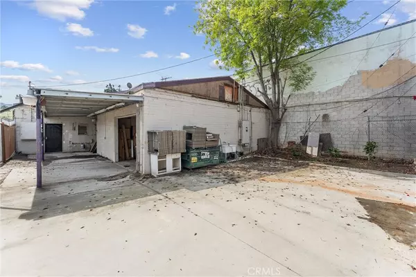 Corona, CA 92879,13659 Magnolia AVE