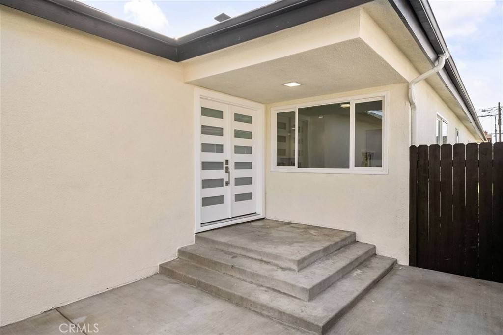 Hawthorne, CA 90250,4718 W 130th ST