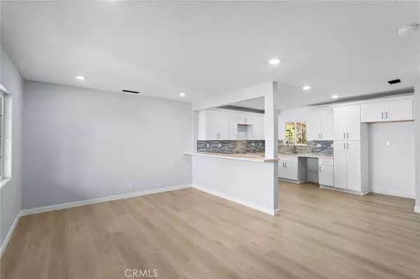 Fontana, CA 92336,7877 Kempster AVE