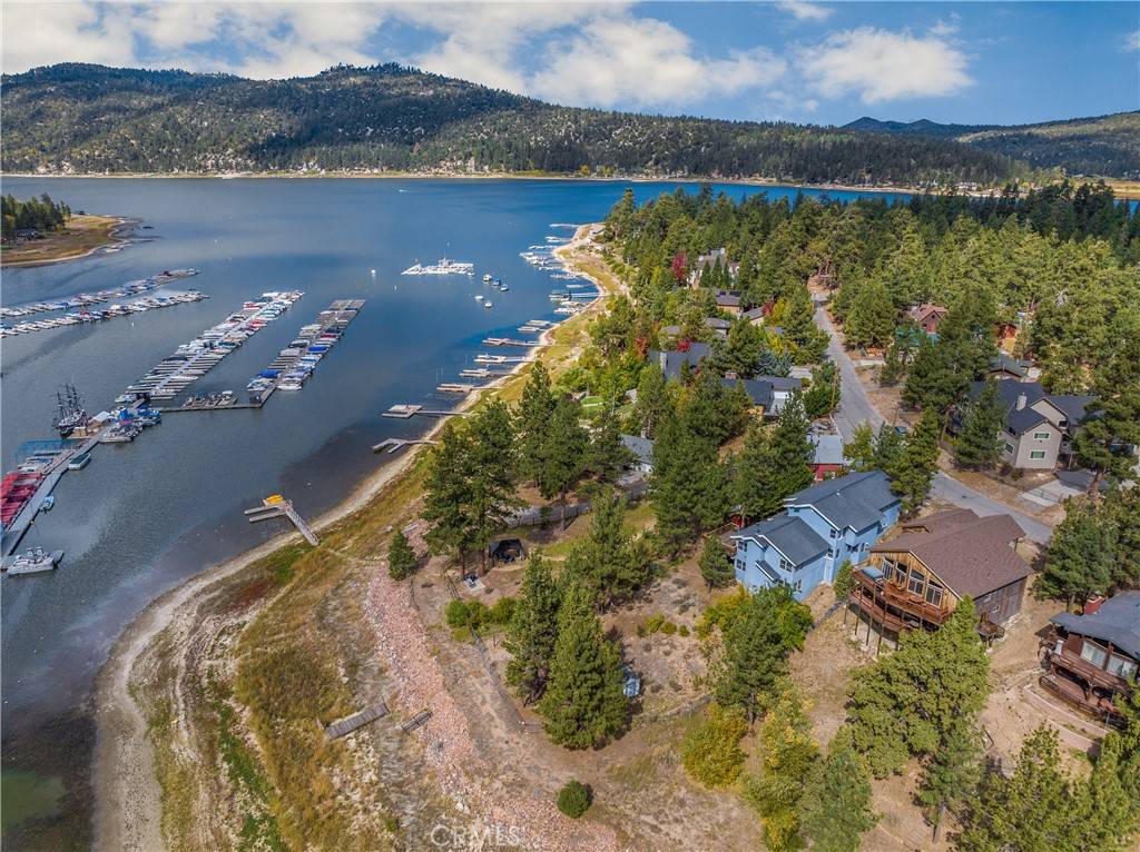 Big Bear Lake, CA 92315,39615 Lake DR