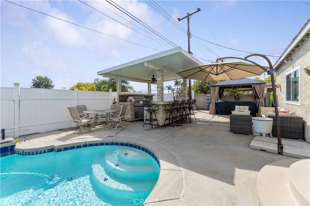 Montclair, CA 91763,4915 Denver ST