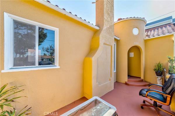 Glendale, CA 91206,1001 Monterey RD