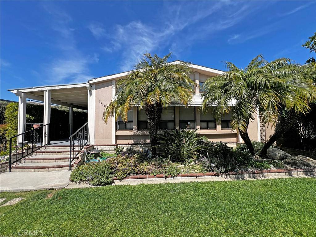 Brea, CA 92821,1352 Silver Lake PL #87