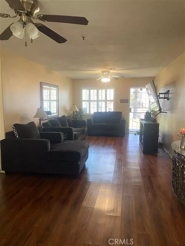 Fontana, CA 92335,15942 DIANTHUS CT