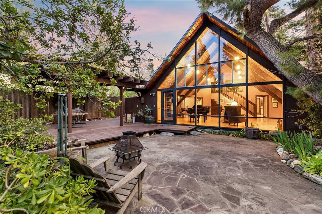 Claremont, CA 91711,2462 Grand AVE