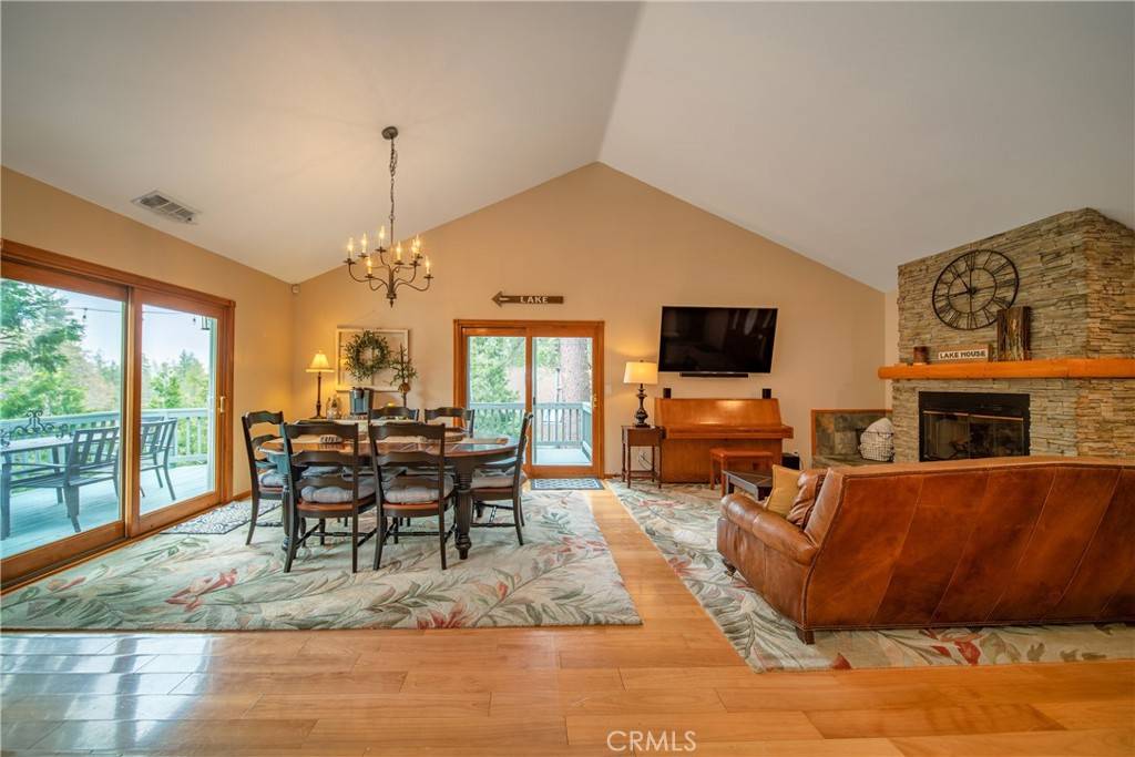 Lake Arrowhead, CA 92352,27391 Cottonwood LN