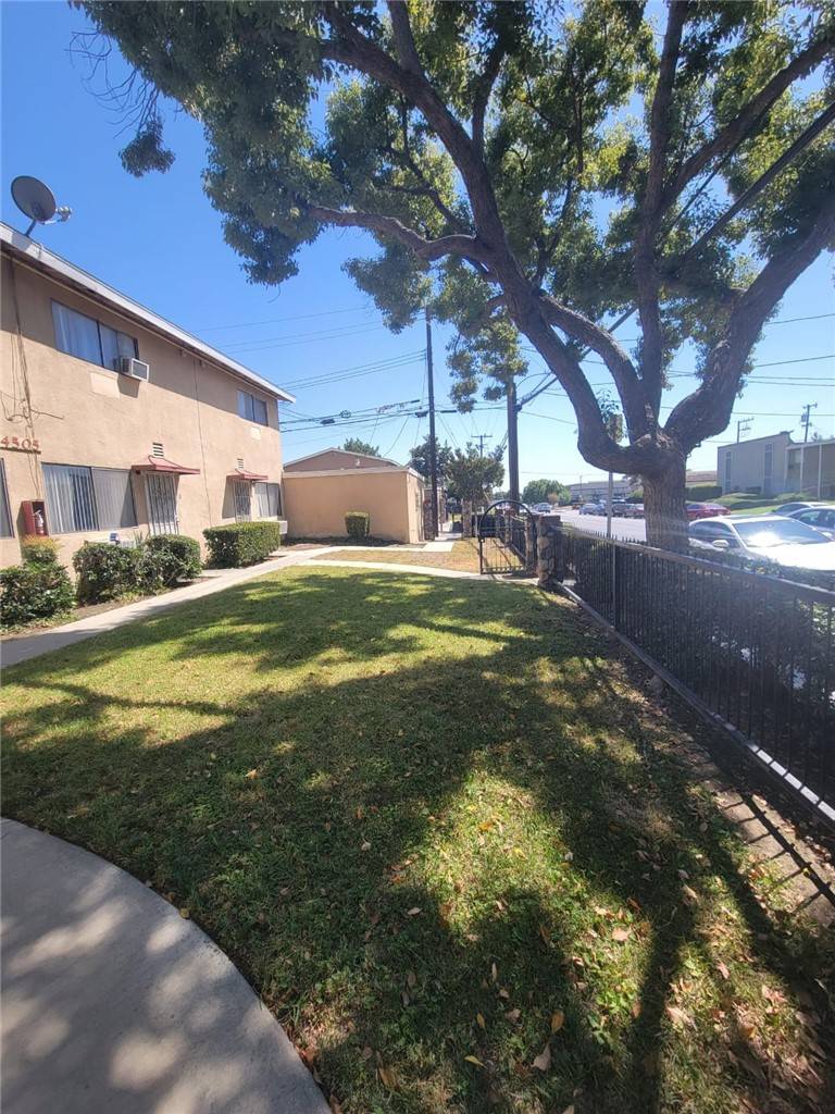 Montclair, CA 91763,4505 Canoga #B