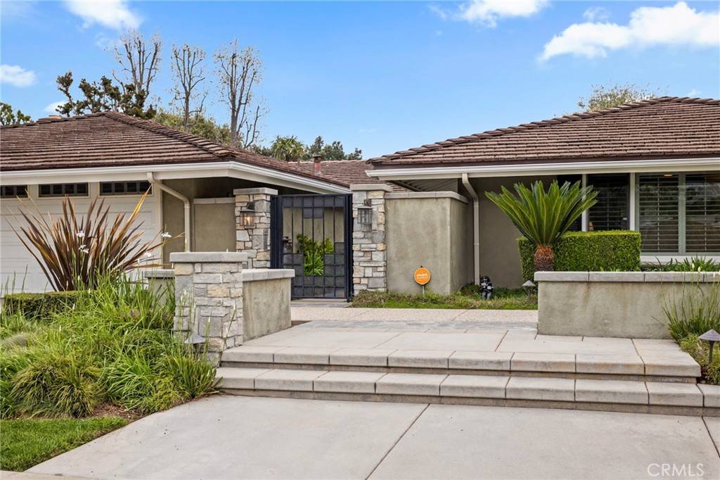 Glendora, CA 91741,208 Whispering Oaks DR