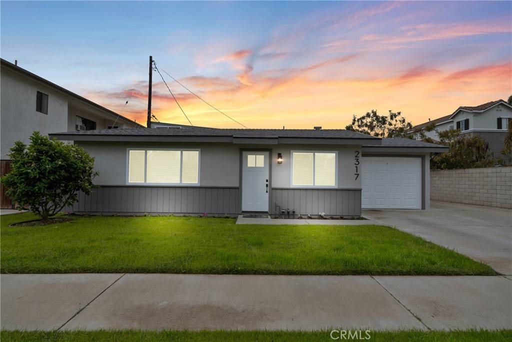 2317 England AVE, Huntington Beach, CA 92648