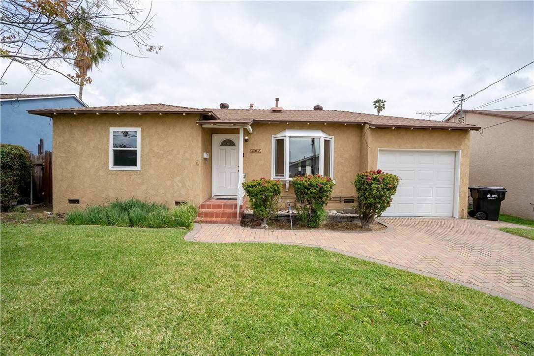 208 N Orange AVE, Azusa, CA 91702
