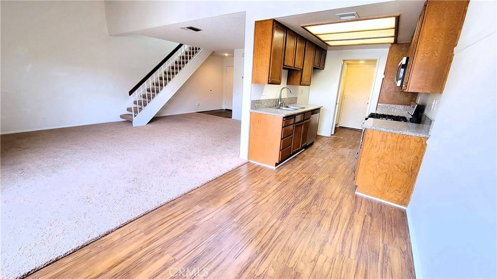 Glendora, CA 91740,1146 Strawberry LN