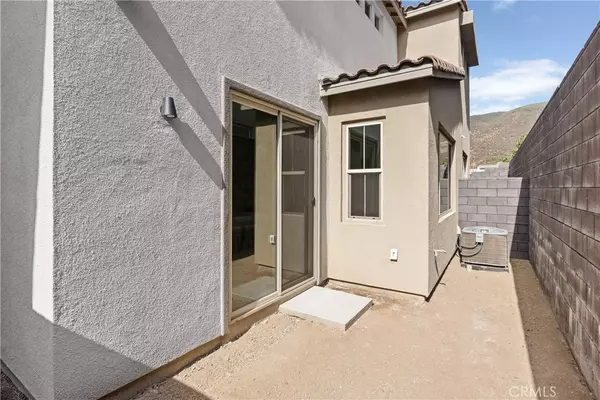 Fontana, CA 92336,15903 Blue Copper WAY