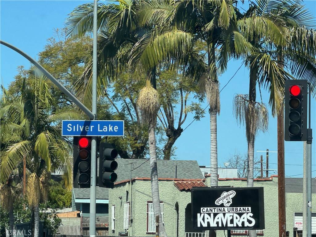 598 N Hoover, Los Angeles, CA 90004