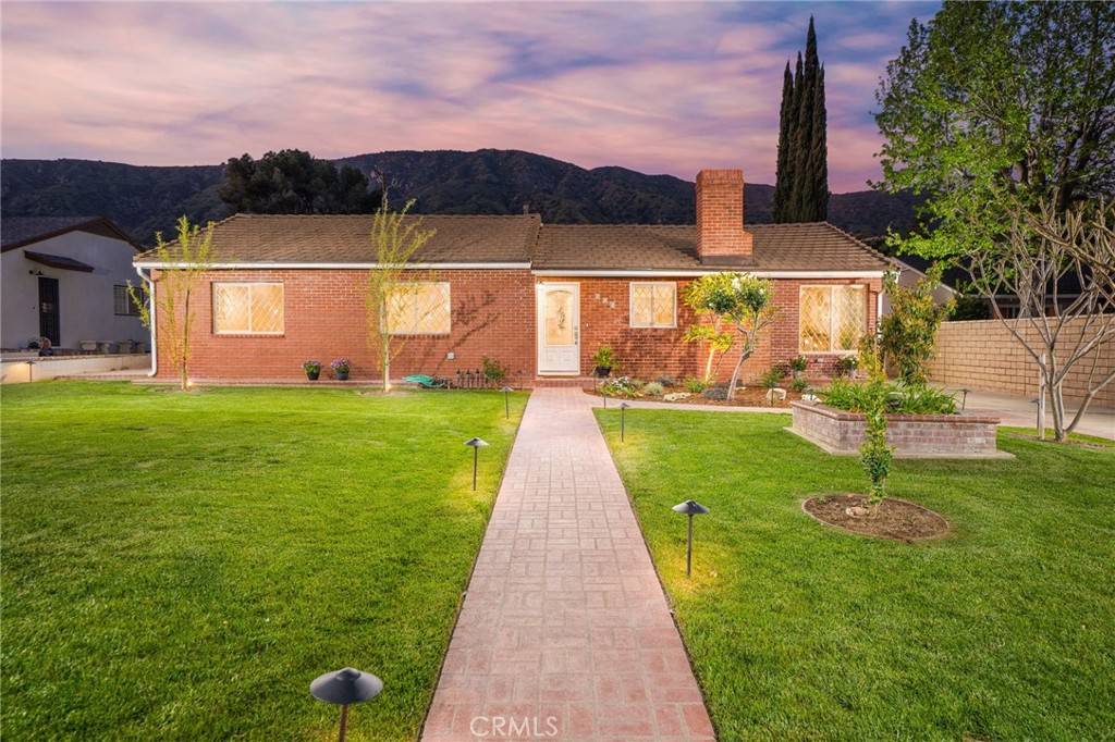 453 W Laurel AVE, Glendora, CA 91741