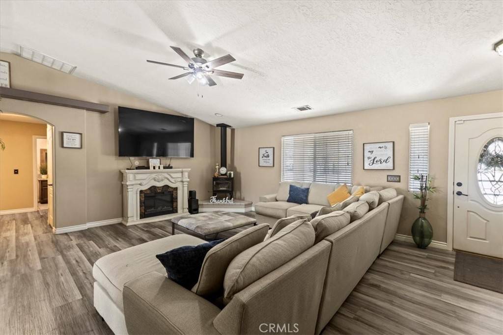 Hesperia, CA 92345,8042 Bangor AVE