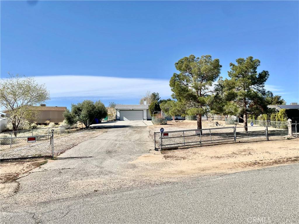 16831 Grant St, Victorville, CA 92395