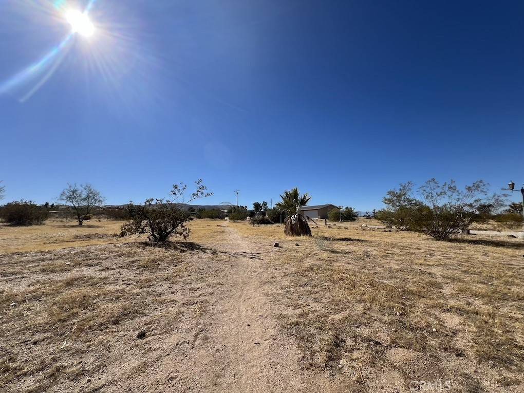 Apple Valley, CA 92308,23940 Portland RD