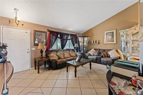 Rialto, CA 92376,860 3rd ST